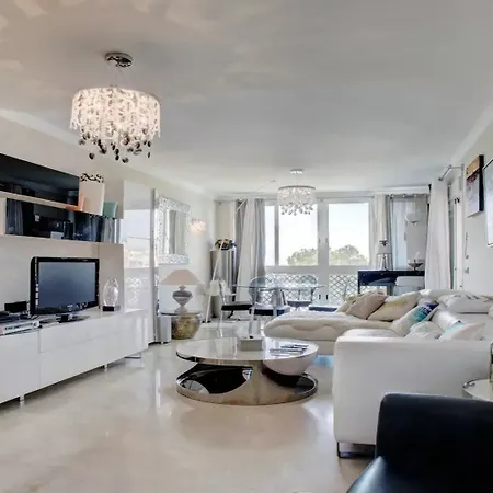 Luxurious Penthouse Puerto Banus *